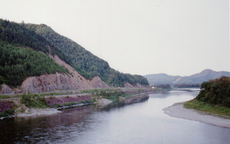 Restigouche_River,_Canada.jpg